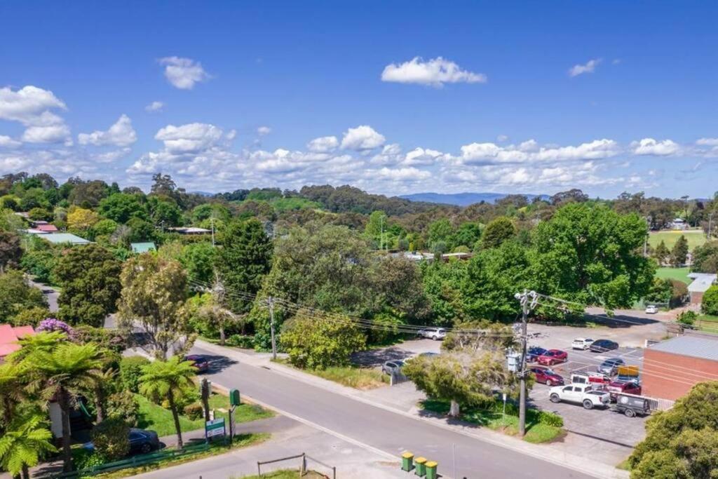 Centre Of Town - Great Views Apartamento Monbulk Exterior foto